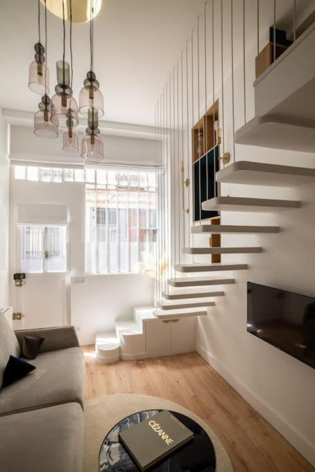 Bel Appartement D'Architecte Au Coeur De Париж Екстериор снимка